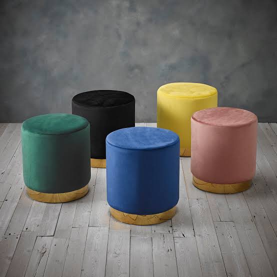 Pouffes